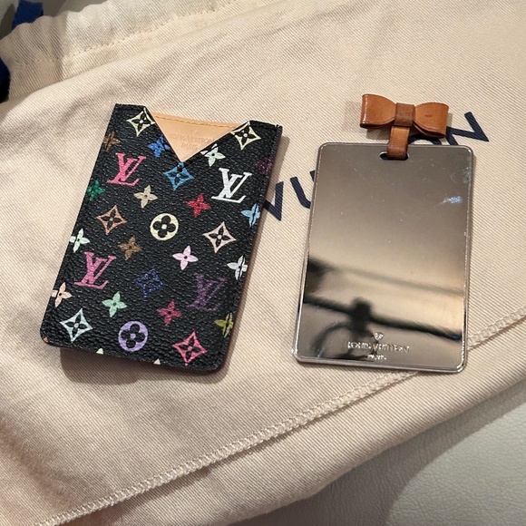 PRISTINE LV x TM  MURAKAMI card holder/mirror/bow in Noir - Picture 10 of 14